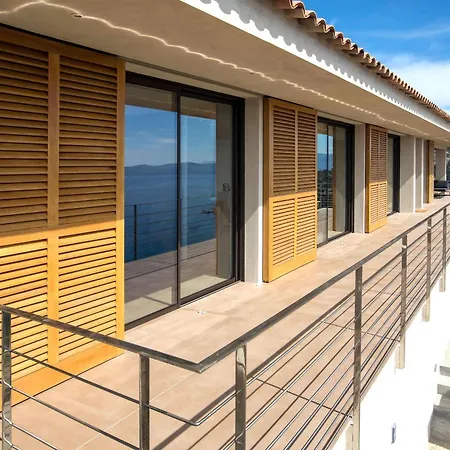 Petra Mare ヴィラ カルジェーズ